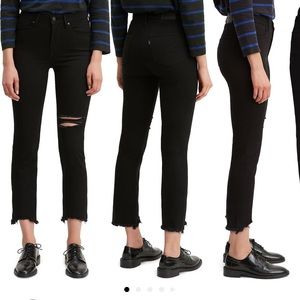 Levi’s Ripped Highrise Straight Leg Crop Jeans